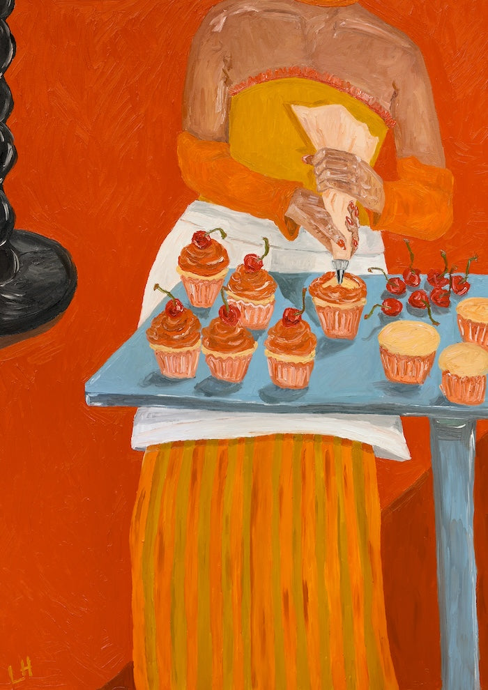 icing the cupcakes